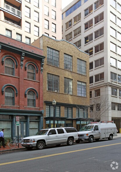 More Photos Of 625 D St NW, Washington Storefront Retail Residential For Lease