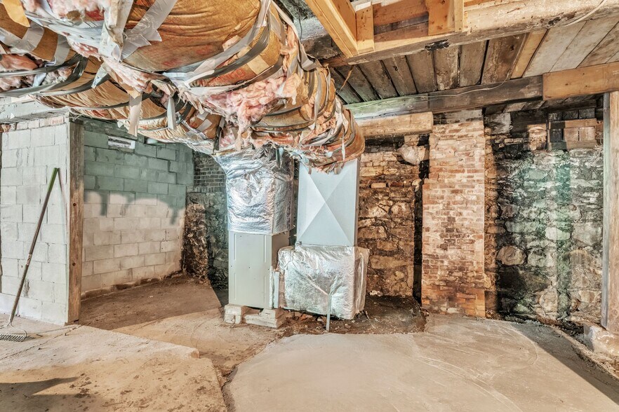 More Photos Of 260 Columbus Ave, Pittsfield Storefront Retail Office For Sale