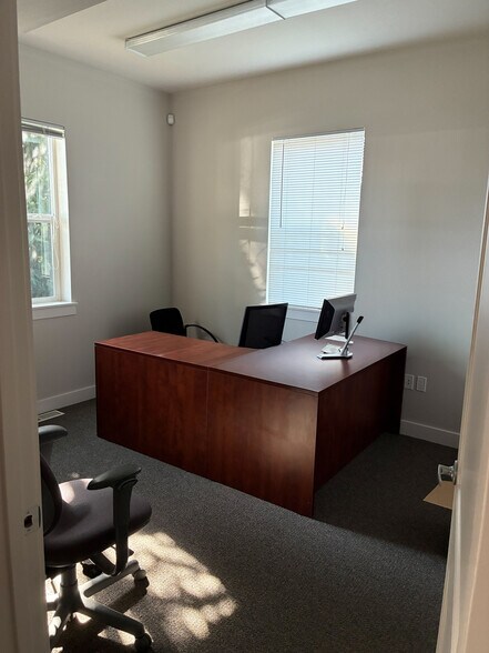 More Photos Of 7305 NE Fourth Plain Blvd, Vancouver Freestanding For Lease