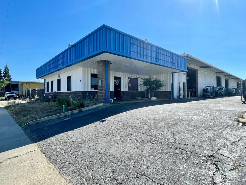Primary Photo Of 4751 N El Capitan Ave, Fresno Service For Sale