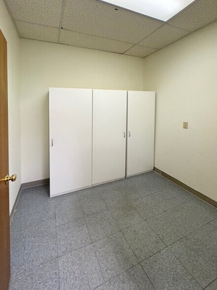 More Photos Of 660 Swift Blvd, Richland Medical For Lease