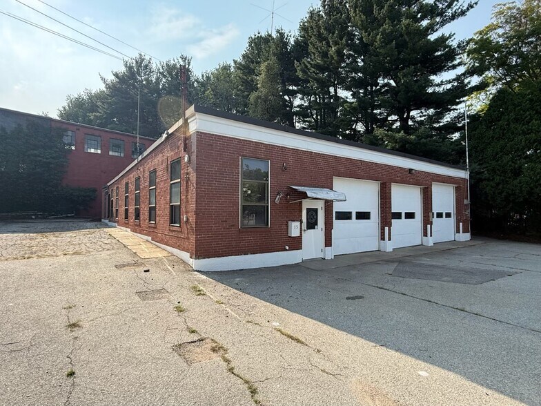 More Photos Of 15 Water St, Leicester Manufacturing For Lease