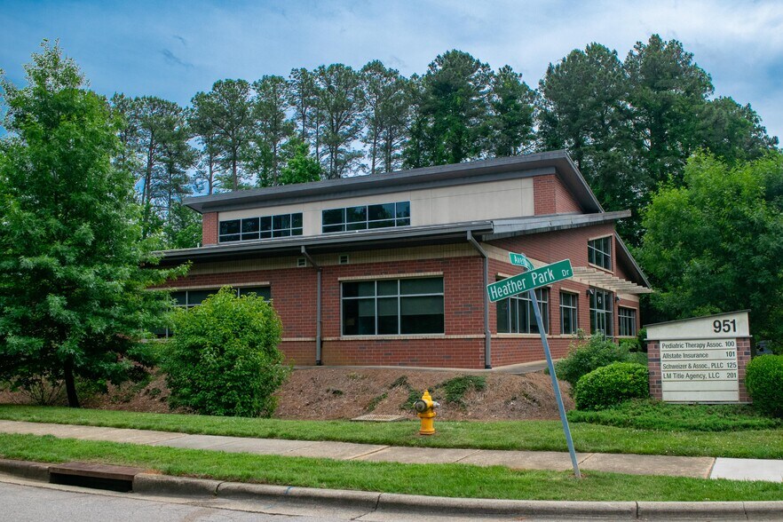 More Photos Of 951 Heather Park Dr, Garner Office For Lease