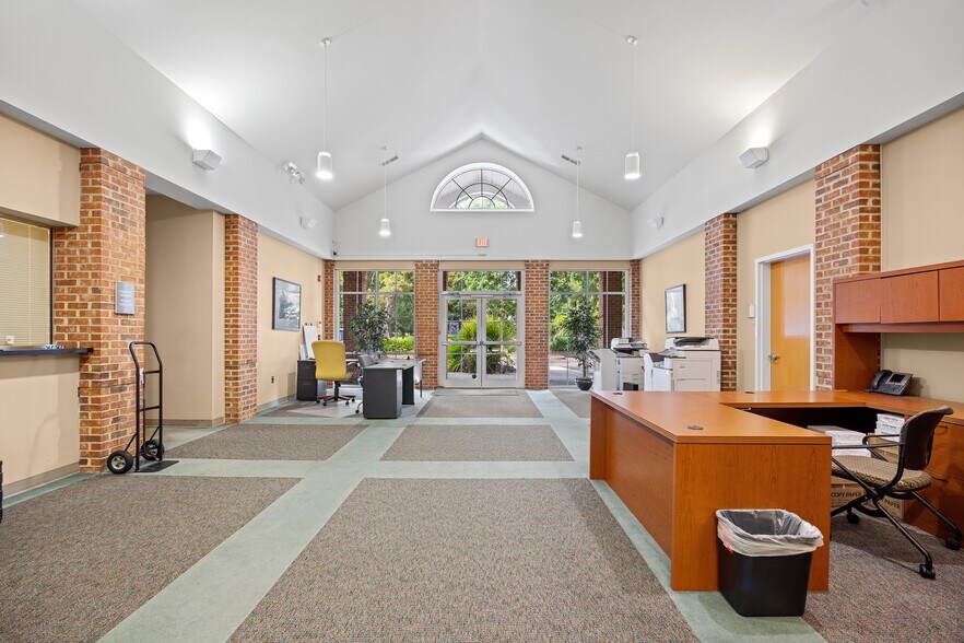 More Photos Of 160 Willbrook Blvd, Pawleys Island Office For Lease