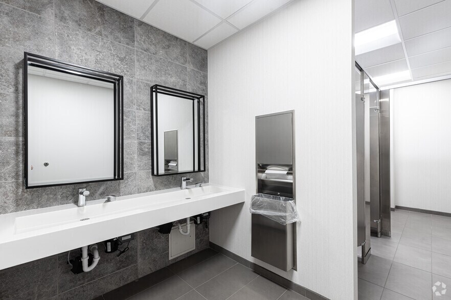 More Photos Of 4243 Hunt Rd, Cincinnati Medical For Lease