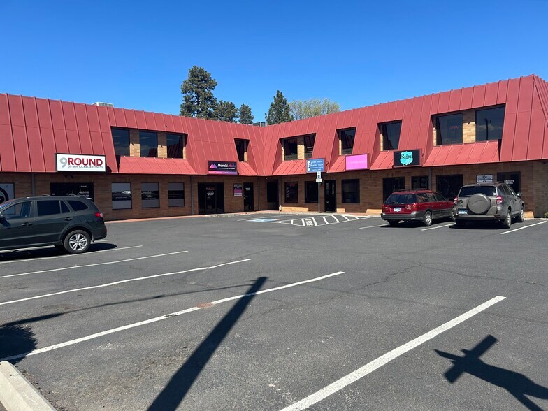 More Photos Of 1404 NE 3rd St, Bend Storefront Retail Office For Lease