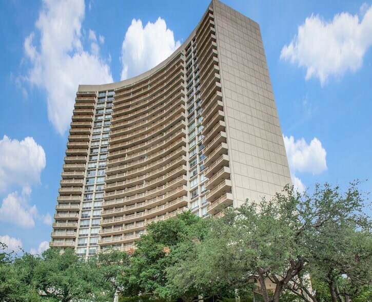 More Photos Of 6211 W Northwest Hwy, Dallas Apartments For Sale