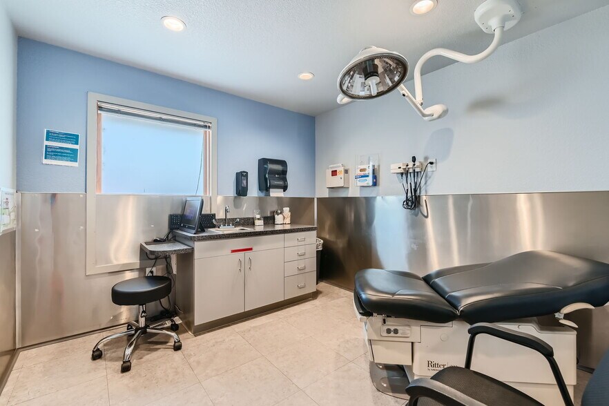 More Photos Of 112 S Denver Ave, Fort Lupton Medical For Lease