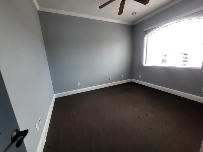 More Photos Of 1844 Snake River Rd, Katy Office Residential For Lease
