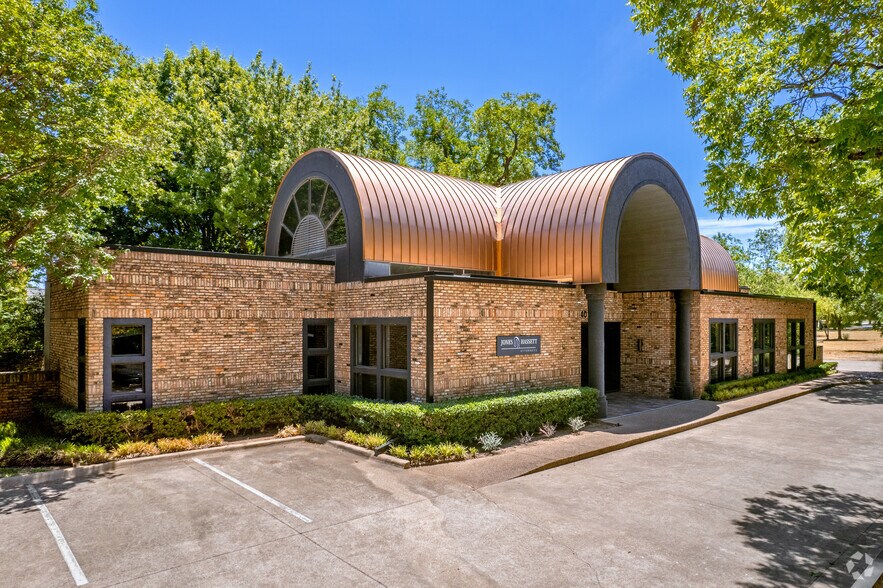 Primary Photo Of 440 N Center St, Arlington Office For Sale