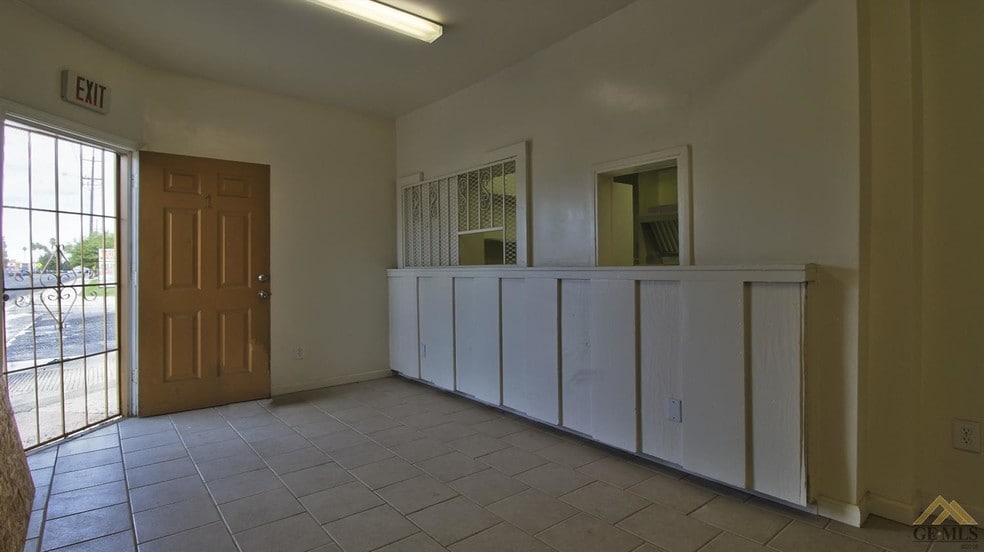 More Photos Of 530 Union Ave, Bakersfield Storefront Retail Office For Sale