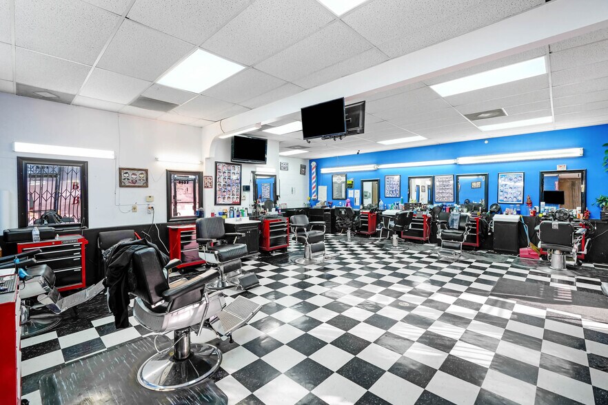 More Photos Of 1481-1489 W Holt Ave, Pomona Restaurant For Sale