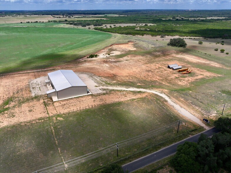 More Photos Of 7836 Old Campbellton Rd, Pleasanton Warehouse For Sale