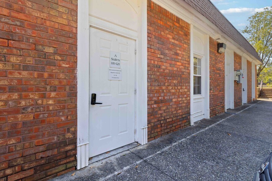 More Photos Of 118 Stockbridge Rd, Jonesboro Medical For Lease
