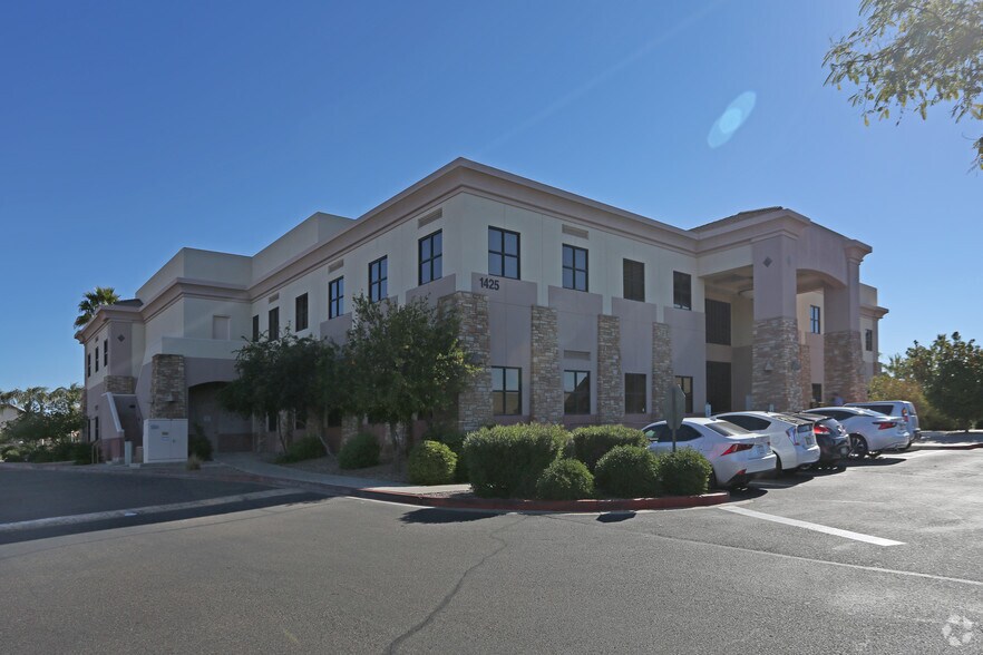 Primary Photo Of 1425 W Elliot Rd, Gilbert Medical For Sale