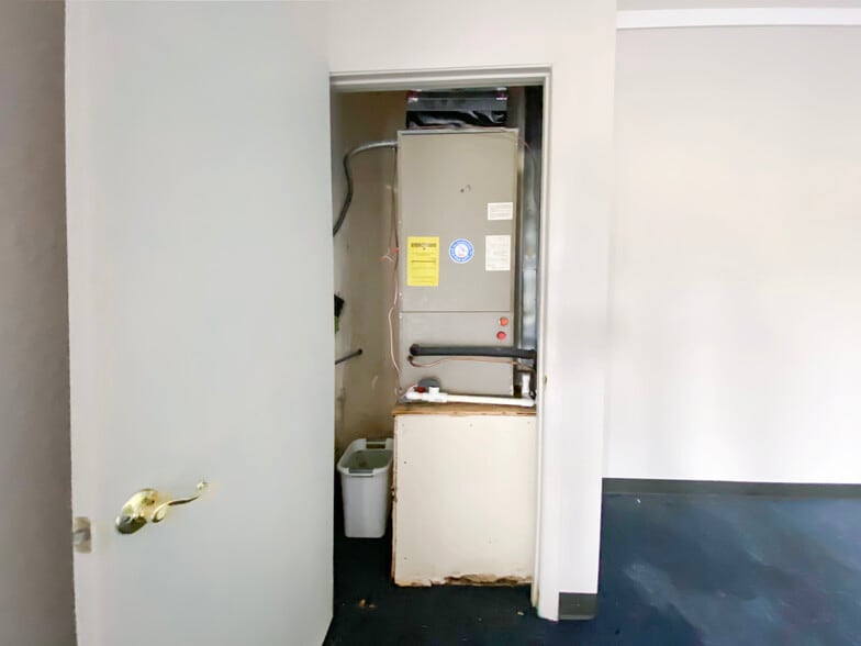 More Photos Of 3706 N Highway 1, Cocoa Freestanding For Sale