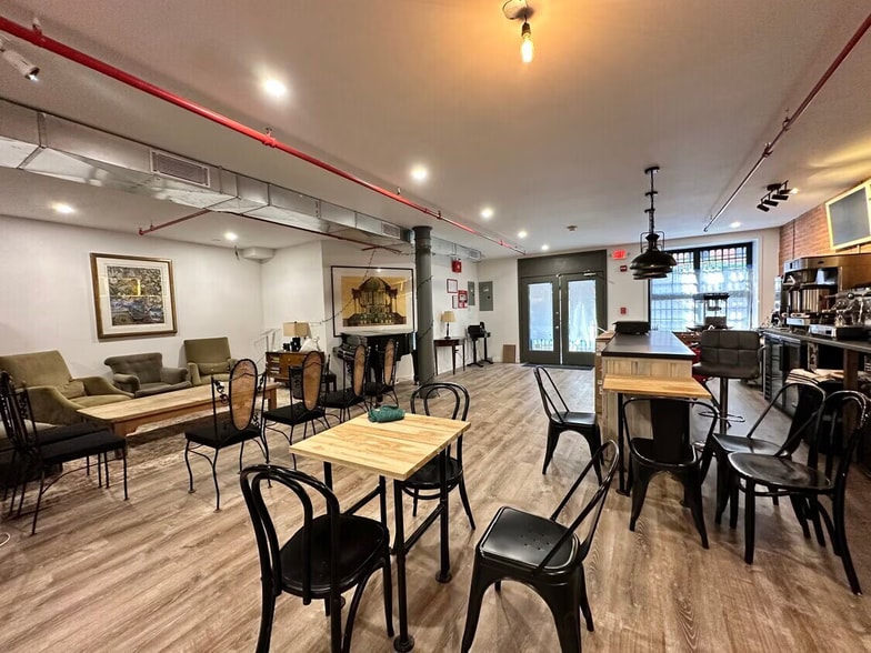 More Photos Of 265 Water St, New York Apartments For Sale