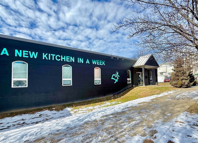 More Photos Of 624 S Prince St, Lancaster Flex For Sale