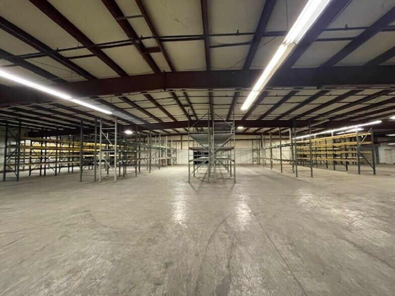More Photos Of 2970 Perrowville Rd, Forest Warehouse For Lease