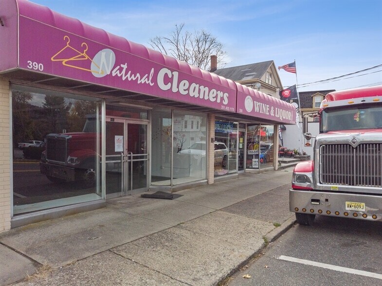 More Photos Of 390 Ramapo Valley Rd, Oakland Freestanding For Lease