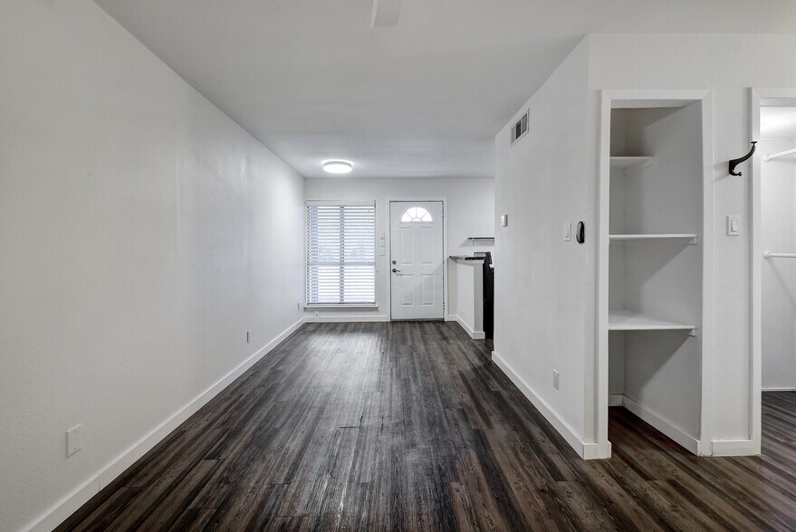 More Photos Of 4111 Avenue A, Austin Apartments For Sale