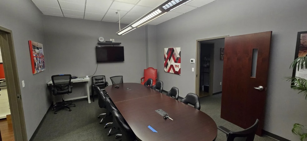 More Photos Of 126 Seven Farms Dr, Daniel Island Office For Sale