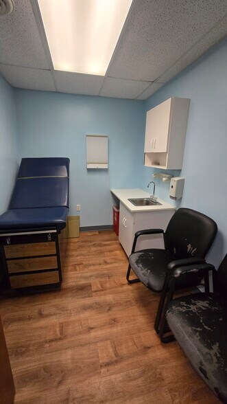 More Photos Of 12655 Seneca Rd, Irving Medical For Sale