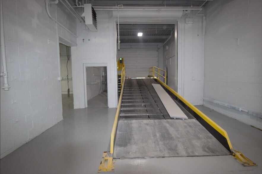 More Photos Of 1390 Mt Read Blvd, Rochester Manufacturing For Lease