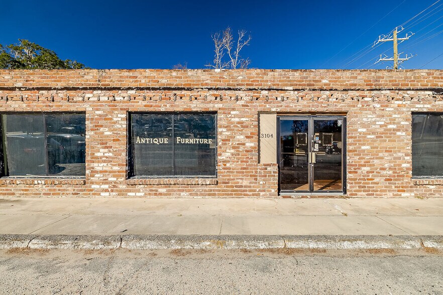 More Photos Of 3104 Skidaway Rd, Savannah Freestanding For Sale