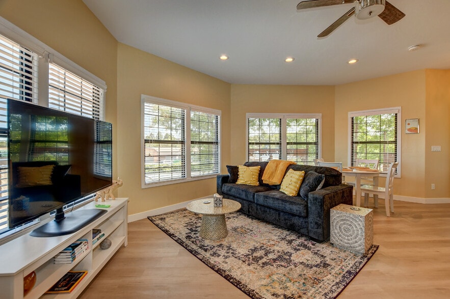 More Photos Of 1490 W Gurley St, Prescott Apartments For Sale