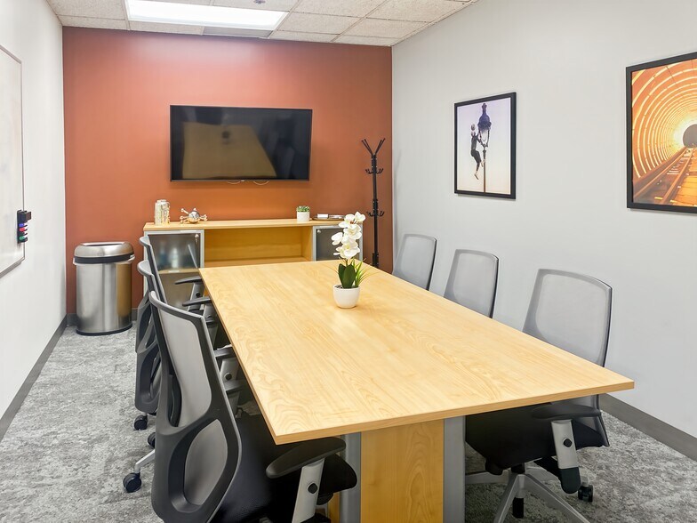 More Photos Of 23046 Avenida de la Carlota, Laguna Hills Coworking Space