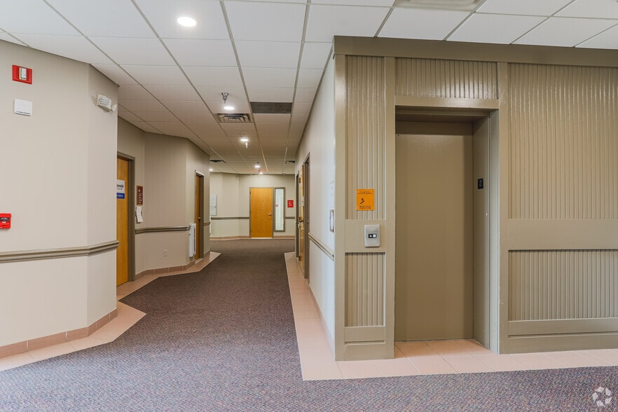 More Photos Of 1100-1110 Long Pond Rd, Rochester Unknown For Lease