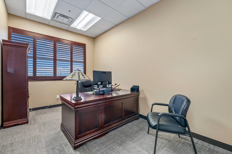 More Photos Of 18335 E 103rd Ave, Commerce City Medical For Sale