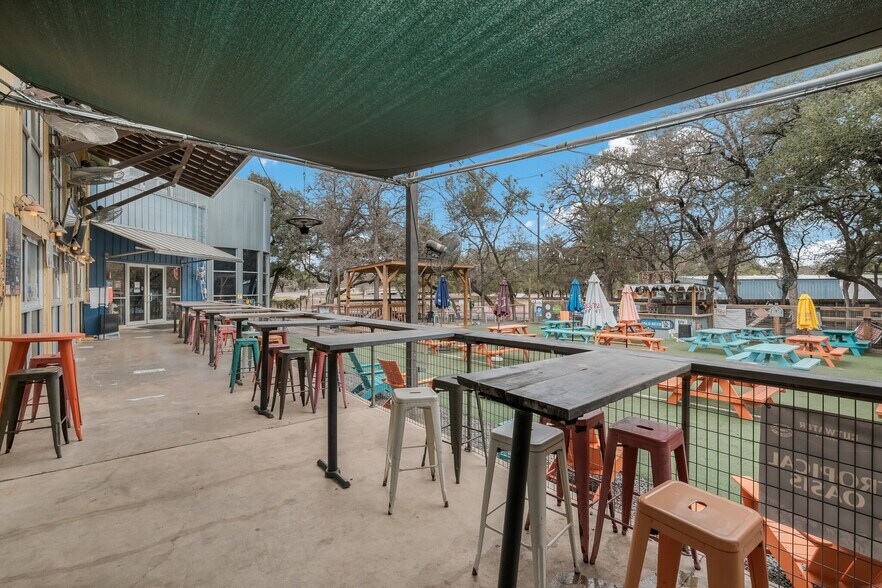More Photos Of 13838 Jones Maltsberger Rd, San Antonio Restaurant For Sale