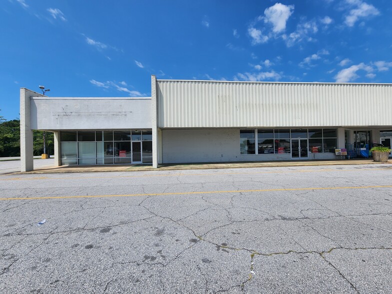 Primary Photo Of 1301-1349 W Floyd Baker Blvd, Gaffney Unknown For Lease