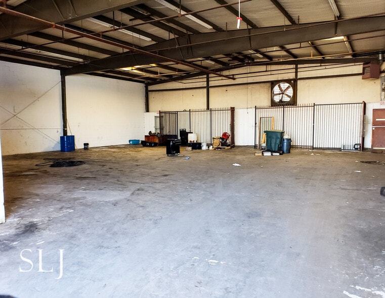 More Photos Of 3317 Inwood Rd, Dallas Auto Repair For Lease