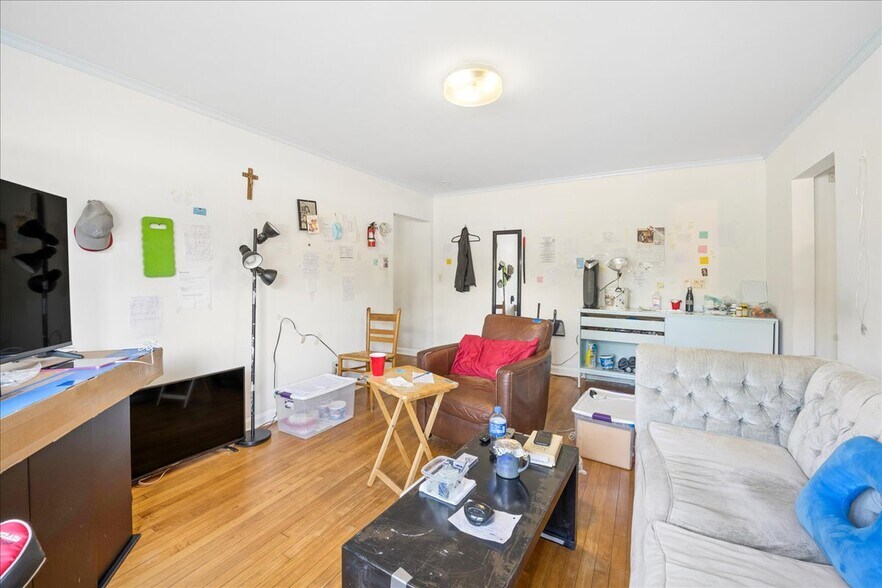 More Photos Of 115 N Barry Ave, Mamaroneck Apartments For Sale