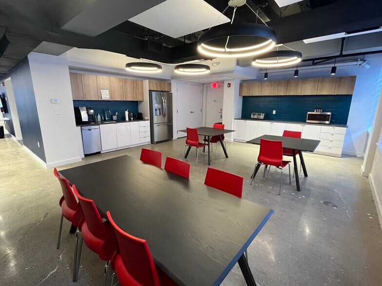 More Photos Of 240 Newbury St, Boston Office For Lease