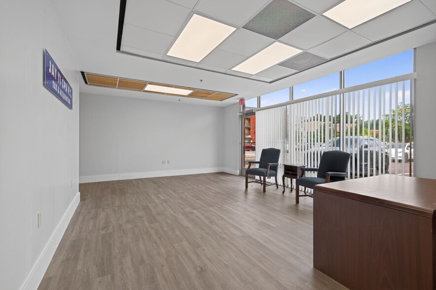 More Photos Of 1060-1090 Loftis Blvd, Newport News Office Residential For Sale