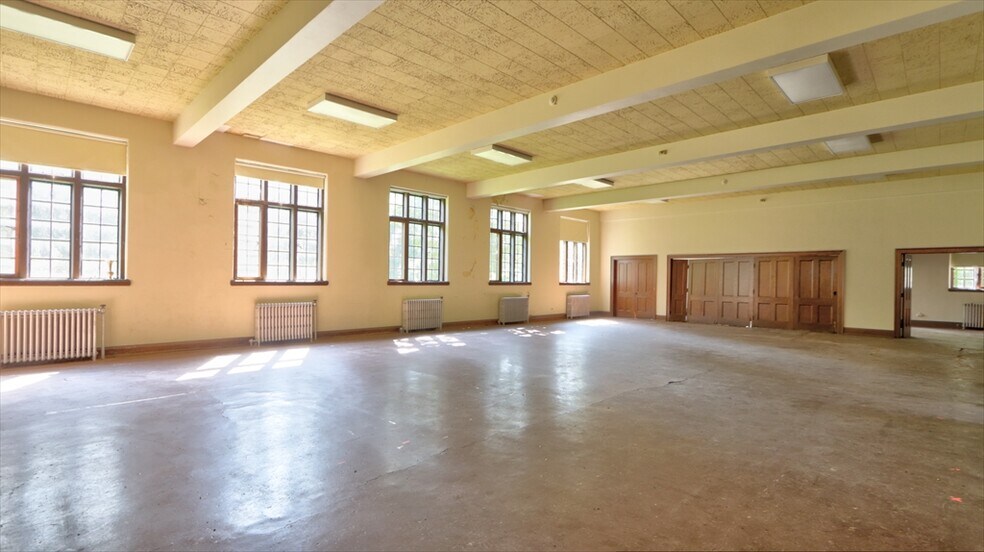 More Photos Of 520 S Main St, Geneva Religious Facility For Sale