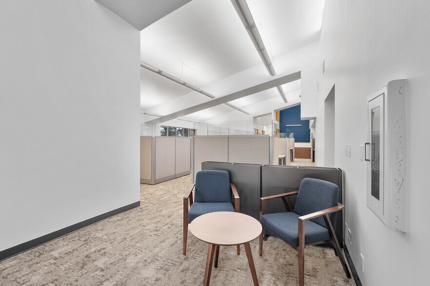More Photos Of 2725 Arbor Ct, Eau Claire Office For Sale