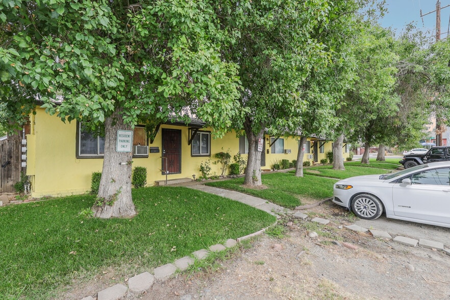 More Photos Of 2372 Albatross Way, Sacramento Apartments For Sale