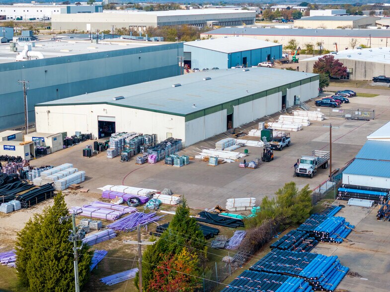 More Photos Of 167 Sentry Dr, Mansfield Warehouse For Lease