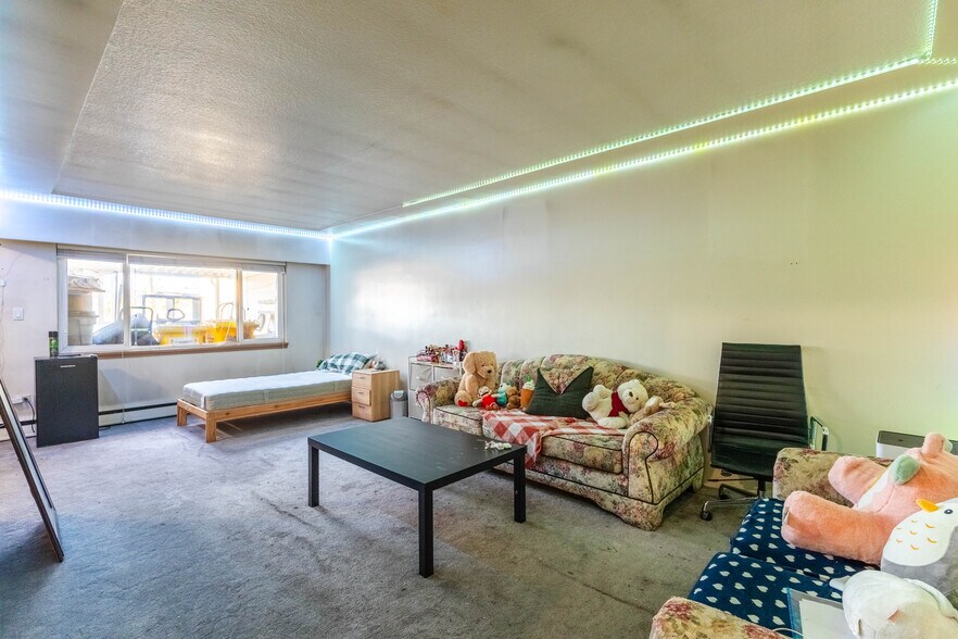 More Photos Of 6653 Main St, Vancouver Apartments For Sale