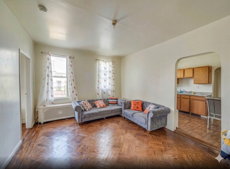 More Photos Of 9530 Avenue L, Brooklyn Storefront Retail Residential For Sale