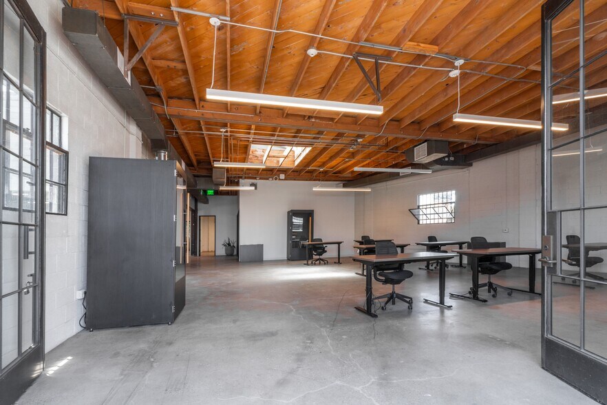 More Photos Of 5920-5924 Blackwelder St, Culver City Office For Lease