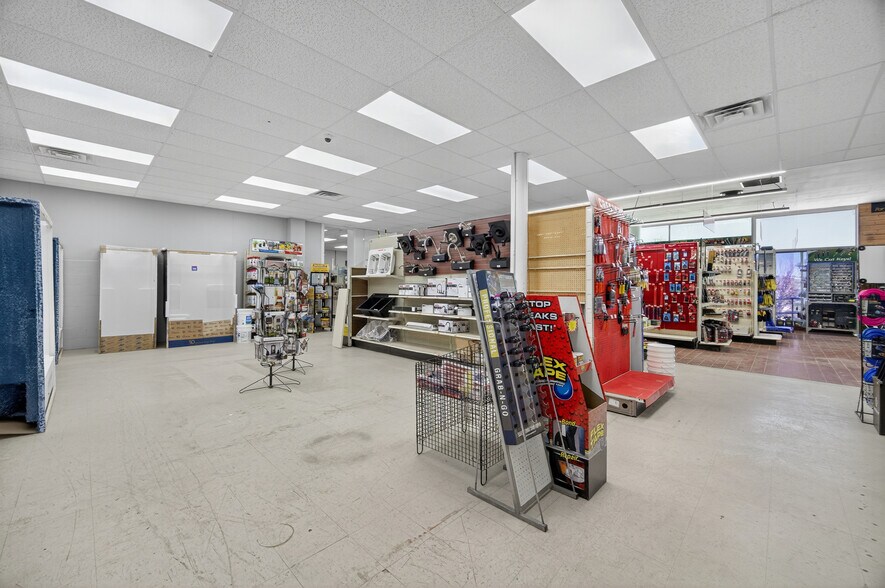 More Photos Of 1100 Winchester Hwy, Fayetteville Freestanding For Sale