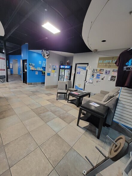 More Photos Of 1013 Cape Coral Pky E, Cape Coral Health Club For Sale