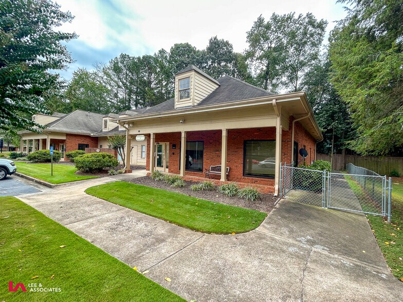 More Photos Of 320 Winn Way, Decatur Medical For Lease