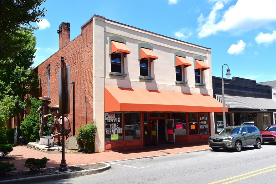 More Photos Of 93 N Main St, Waynesville Storefront Retail Office For Sale